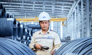 Thép xây dựng Hòa Phát đạt sản lượng bán hàng cao nhất từ đầu năm
