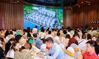 Giá BĐS không có dấu hiệu giảm, các dự án vẫn thu hút đông đảo khách hàng quan tâm