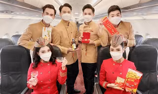 Những người không nghỉ Tết