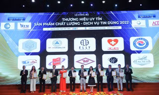 Elly lọt top 10 thương hiệu uy tín, sản phẩm chất lượng, dịch vụ tin dùng 2022