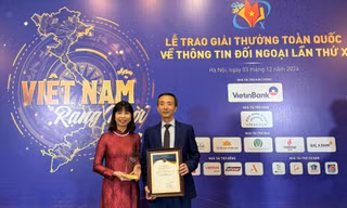 Tủ sách tiếng Việt giành giải Nhì giải thưởng toàn quốc về thông tin đối ngoại 