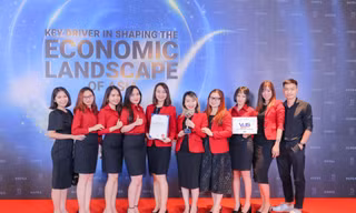 'Thương hiệu truyền cảm hứng Châu Á' gọi tên VUS tại Lễ trao giải APEA 2022