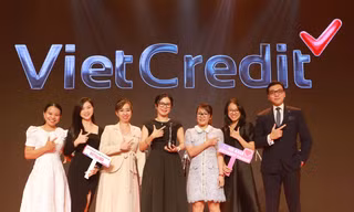VietCredit nhận danh hiệu 'Nơi làm việc tốt nhất châu Á'
