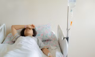 Não mô cầu nguy hiểm có thể gây tử vong nhanh: Mũi tiêm bị bỏ sót trong giai đoạn vàng phát triển của thanh thiếu niên