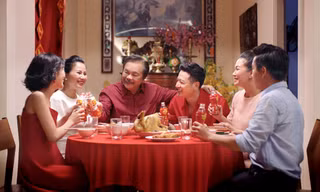 Gen Z chọn quà gì cho gia đình ngày Tết