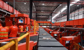 Doanh nghiệp e-logistic nâng tầm giao hàng chặng cuối mùa mua sắm cuối năm
