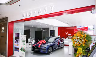 VinFast lập kỷ lục khai trương 27 showroom trong một ngày