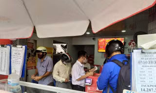 Thời COVID-19, mọi mặt hàng đều có thể bán online