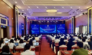 Quản lý thị trường quyết ‘siết vòng vây’ với hàng giả trên không gian mạng
