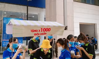 Salad Station tặng 10.000 chiếc gỏi cuốn cho thực khách