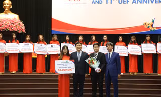 Hàng năm, UEF trao tặng nhiều suất học bổng cho thí sinh