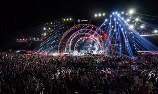 Loạt songlist “cực cháy” của Maroon 5 trên sân khấu 8wonder Winter Festival tại Phú Quốc