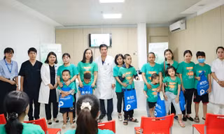 Nhiều hoạt động ý nghĩa tại chương trình khám, tư vấn, chăm sóc răng miệng miễn phí cho trẻ bại não