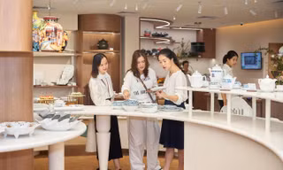 Khám phá không gian sứ đẳng cấp giữa lòng Hà Nội
