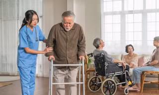 Cơ hội và thách thức chờ đón Việt Nam khi dân số già