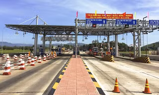 Công ty Cổ phần BOT Bắc Bình Định bị phạt 15 triệu đồng.