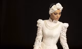Á hậu Trương Thị May quấn khăn Turban, tiết lộ kế hoạch đóng phim điện ảnh