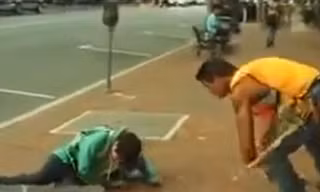 Xúc động clip ‘Mỗi người làm một việc tốt’