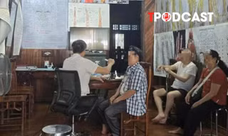 NÓNG 22/5: Cơ sở 'chữa bệnh bằng nước' khóa cổng nhốt đoàn kiểm tra