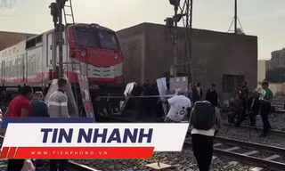TIN NHANH: Mức án cho 8 bị cáo vụ cháy chung cư mini; Dùng răng kéo đoàn tàu gần 280 tấn