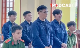 NÓNG 3/7: Ép các bé gái làm tiếp viên karaoke không trả lương, ra tòa kêu oan