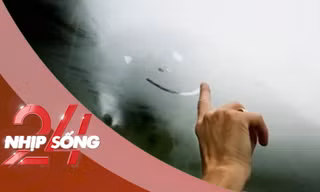 NHỊP SỐNG 24: Miền Bắc sắp nồm ẩm kéo dài; Dừng xe máy nghe điện thoại có bị phạt?