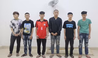 Bắt ổ nhóm mang hung khí đe dọa, cướp tài sản người đi đường
