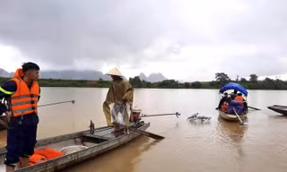 Vụ 3 học sinh mất tích: Tìm thấy thi thể hai anh em ruột đuối nước trên sông Lam