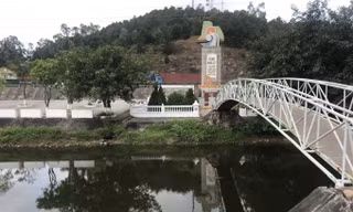 Kênh nhà Lê đoạn chảy qua địa bàn xã Nghi Yên bị “nhuộm” đen.