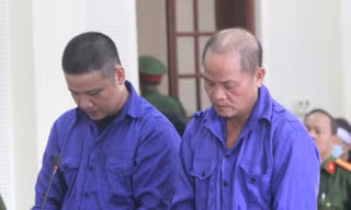 Cầm dao sang nhà hàng xóm 'nói chuyện', người đàn ông bị gia chủ sát hại