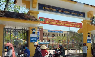 Cắn bạn cùng lớp, học sinh bị phụ huynh đến tận nhà tát đỏ mặt 