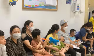Nắng nóng hơn 40 độ, người già, trẻ em nhập viện tăng cao