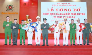 5 đại tá, thượng tá công an Nghệ An xin nghỉ hưu trước tuổi