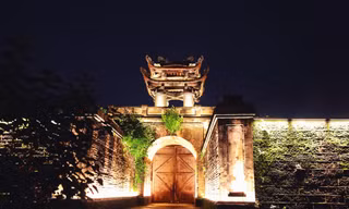 Lung linh thành cổ Vinh về đêm