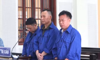 Tuyên án tử hình 3 đối tượng buôn ma túy, bắn công an bị thương