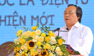 Một bộ phận nhà quản lý, nhà giáo chưa nêu gương 'nói không với thuốc lá'