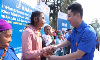 Khánh thành phòng học, ngôi nhà hạnh phúc, khám chữa bệnh cho người nghèo 