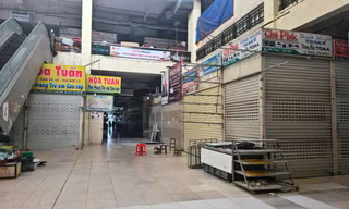 Lý do hơn 1.000 ki-ốt chợ Vinh đóng cửa hàng loạt 