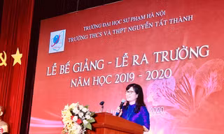 Ngập tràn 'vitamin hạnh phúc' ở ngôi trường bế giảng sớm nhất cả nước