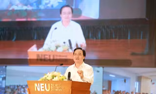 Bộ trưởng Phùng Xuân Nhạ phát biểu tại Hội nghị trực tuyến sáng 17/7
