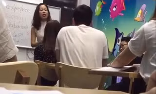Cô giáo chửi học sinh là mặt lợn, ảnh cắt từ clip