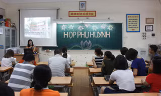 Đầu năm học mới, họp phụ huynh luôn là nỗi ám ảnh với phụ huynh