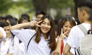 Đề tham khảo Toán tốt nghiệp THPT 2021: Câu hỏi dạng mới thách thức thí sinh