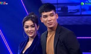 Cô gái bị phản bội nhiều lần nói với chàng tiếp viên 'yêu em phải có tiền' và cái kết?