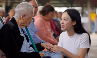 Hành động đẹp của Á hậu Trịnh Thùy Linh, hoa khôi Thúy Vi trong ngày đầu đến Phú Yên dự Tiền Phong Marathon 2024