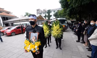 Tiễn đưa nhạc sĩ Phú Quang đoạn đường trần cuối cùng.