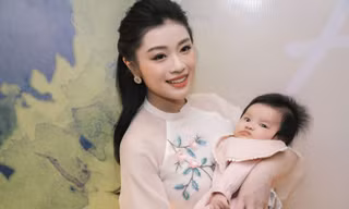 Sao Mai Thu Hằng thừa nhận hát nồng nàn hơn sau khi sinh con