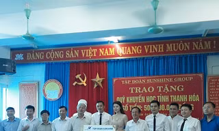 Trao tặng 1 tỷ đồng cho quỹ khuyến học Thanh Hóa