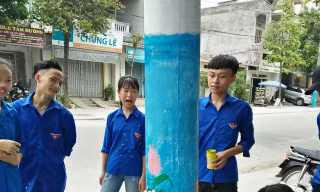 Hàng trăm cột điện ‘nở hoa’ ở xứ Thanh