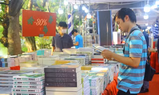 Có gì ở Hội sách Hà Nội lần thứ 8: Cơ hội săn sách mới hấp dẫn với giá mềm